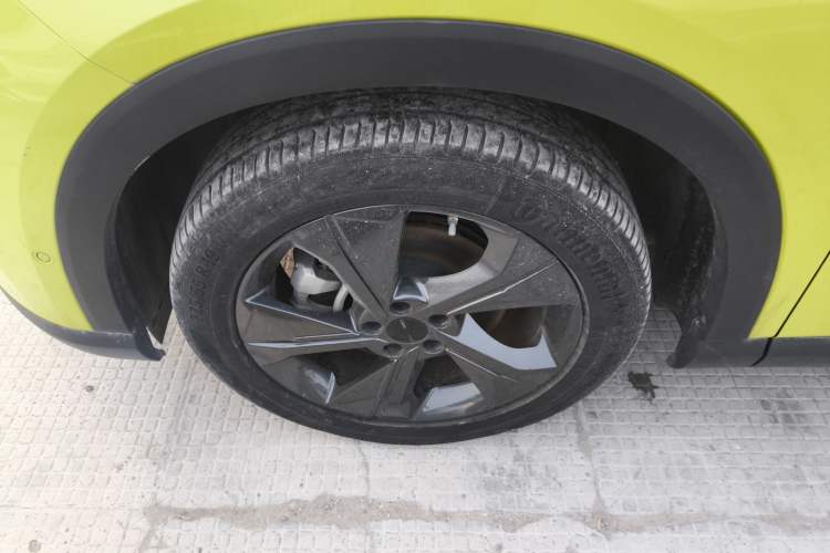 Used BAIC Rubik 2022 1.5T DCT Star Edition Left Front Wheel Hub