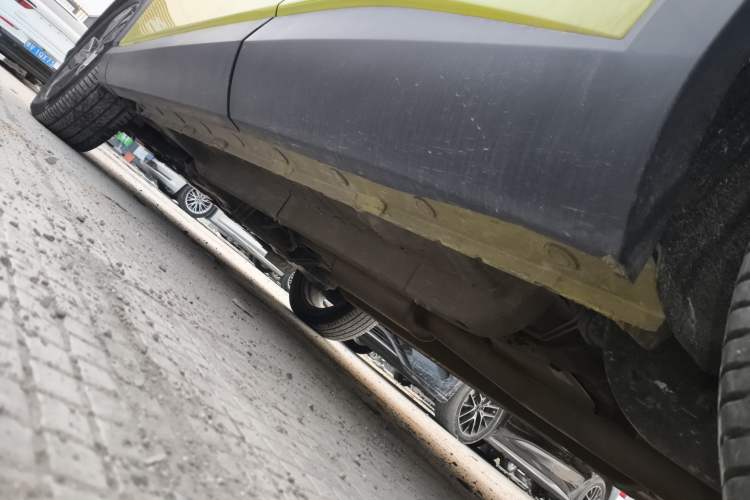 Used BAIC Rubik 2022 1.5T DCT Star Edition Left Side Sill