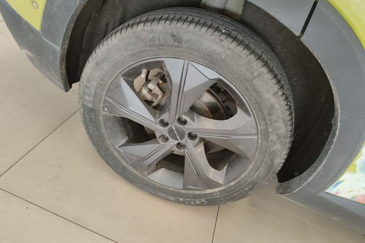 Used BAIC Rubik 2022 1.5T DCT Star Edition Right Rear Wheel Hub
