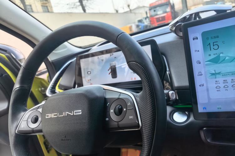 Used BAIC Rubik 2022 1.5T DCT Star Edition Steering Wheel