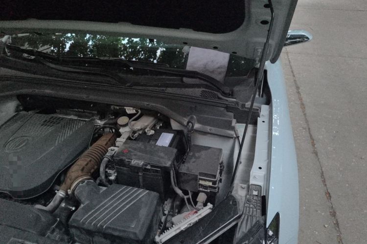 Used BAIC Rubik 2023 1.5T DCT Platinum Edition Engine Bay Left