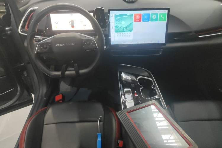 Used BAIC Rubik 2023 1.5T DCT Golden Edition Center Console
