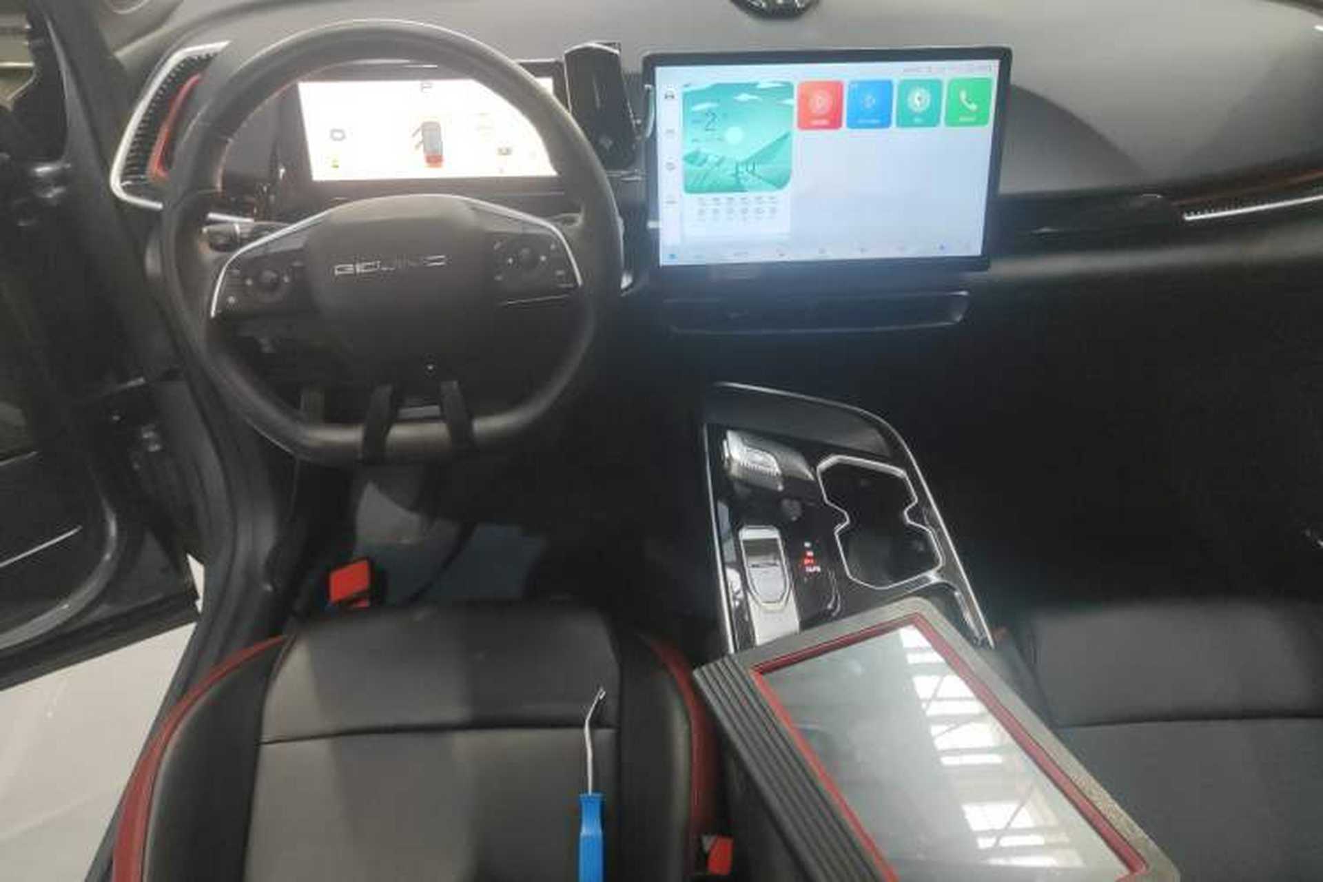 Used BAIC Rubik 2023 1.5T DCT Golden Edition Center Console