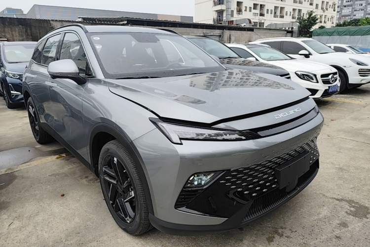 Used BAIC Rubik 2023 1.5T DCT Golden Edition Exterior 1