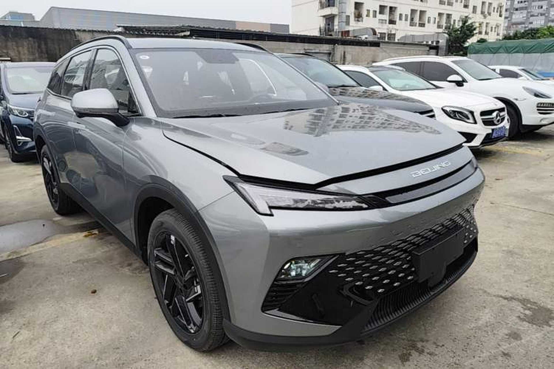 Used BAIC Rubik 2023 1.5T DCT Golden Edition Exterior 1