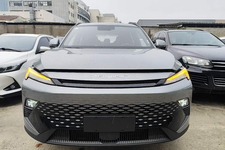 Used BAIC Rubik 2023 1.5T DCT Golden Edition Front