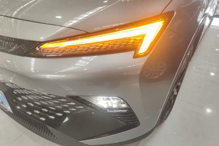 Used BAIC Rubik 2023 1.5T DCT Golden Edition Left Front Headlight