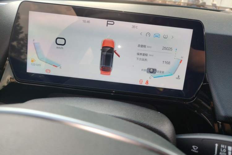 Used BAIC Rubik 2023 1.5T DCT Golden Edition Odometer Close Up