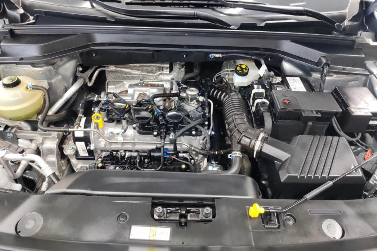 Used BAIC Rubik 2023 1.5T DCT Youth Edition Engine Bay