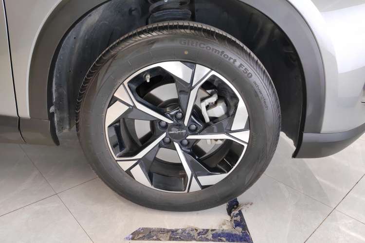 Used BAIC Rubik 2023 1.5T DCT Youth Edition Left Front Wheel Hub