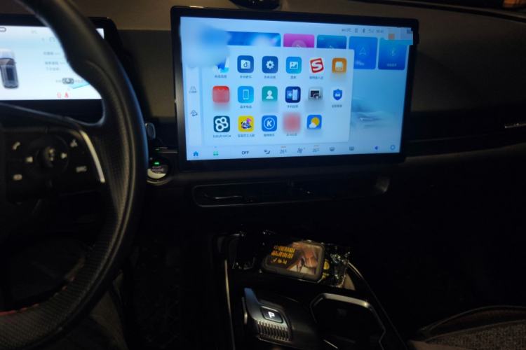 Used BAIC Rubik 2023 1.5T DCT Golden Edition Audio And AC Panel