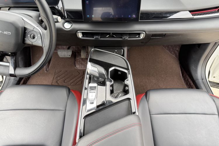 Used BAIC Rubik 2023 1.5T DCT Youth Edition Audio And AC Panel