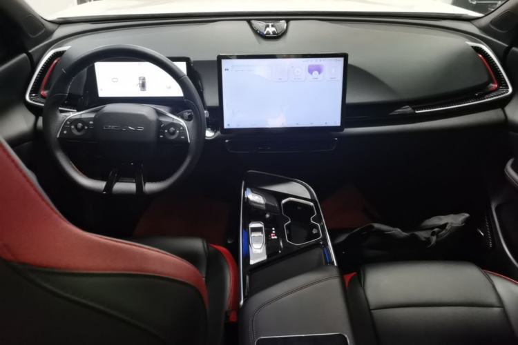 Used BAIC Rubik 2023 1.5T DCT Golden Edition Center Console