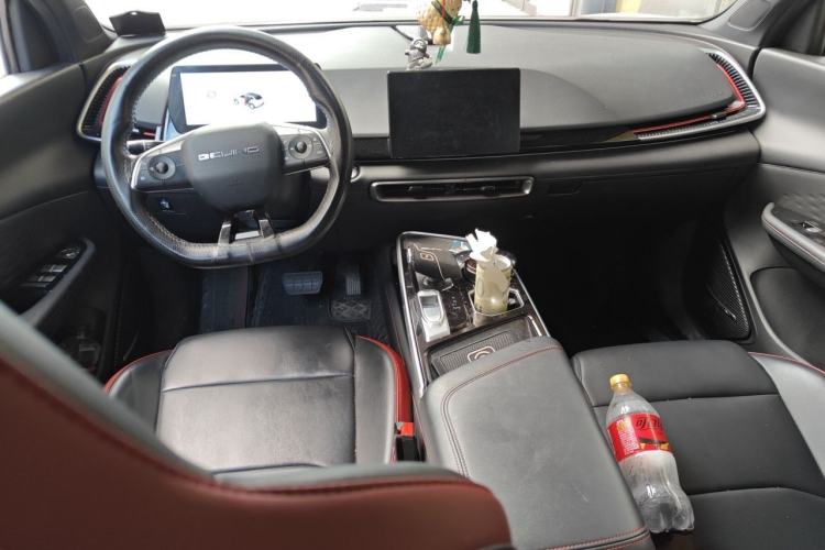 Used BAIC Rubik 2023 1.5T DCT Youth Edition Center Console