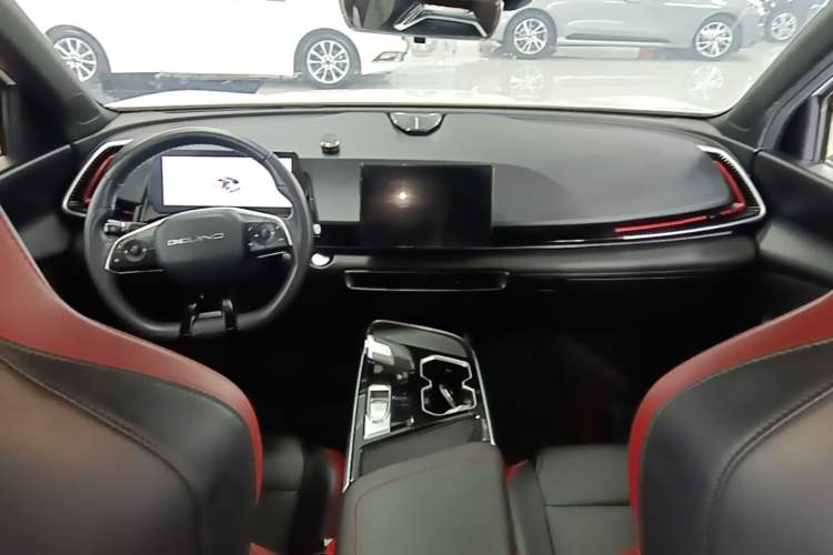 Used BAIC Rubik 2023 1.5T DCT Youth Edition Center Console