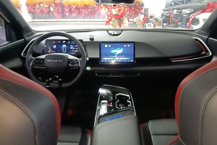 Used BAIC Rubik 2023 1.5T DCT Youth Edition Center Console