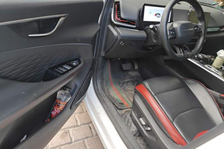 Used BAIC Rubik 2023 1.5T DCT Youth Edition Driver Seat