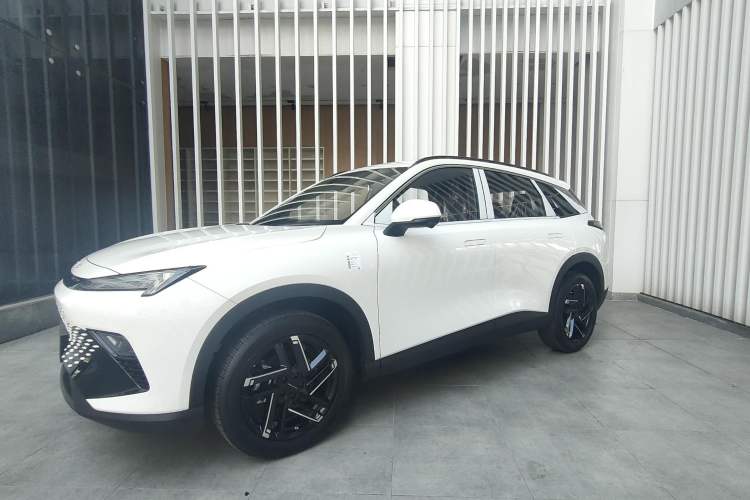 Used BAIC Rubik 2023 1.5T DCT Golden Edition Exterior 10