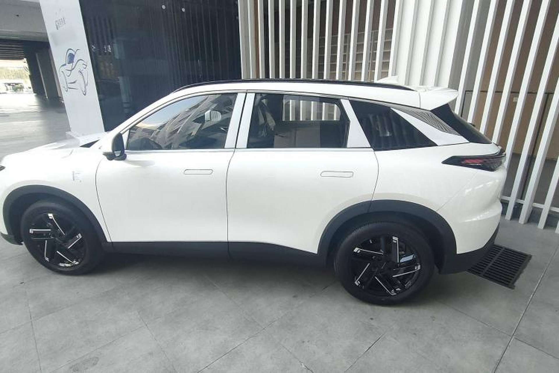Used BAIC Rubik 2023 1.5T DCT Golden Edition Exterior 7