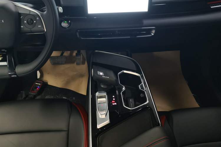 Used BAIC Rubik 2023 1.5T DCT Youth Edition Gear Lever