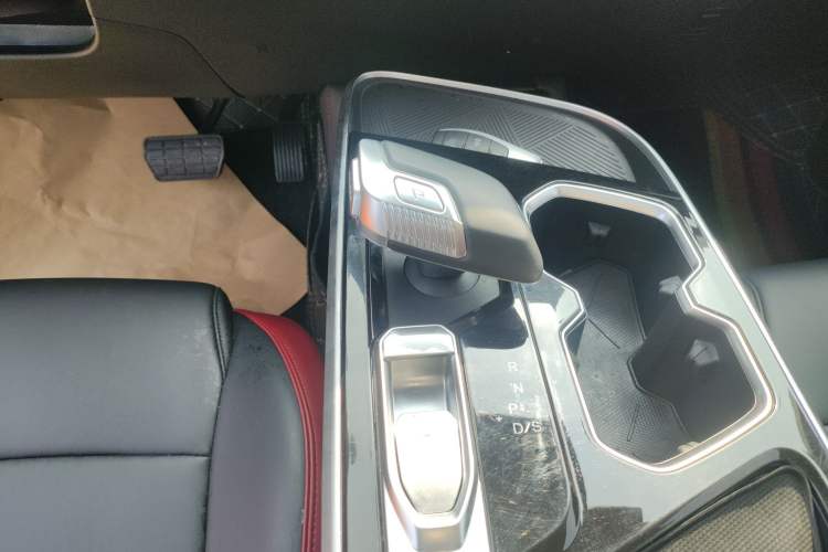 Used BAIC Rubik 2023 1.5T DCT Golden Edition Gear Lever
