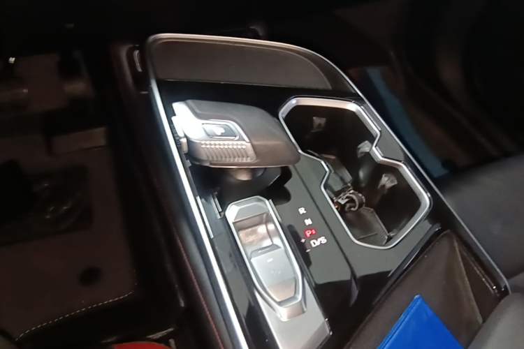 Used BAIC Rubik 2023 1.5T DCT Youth Edition Gear Lever