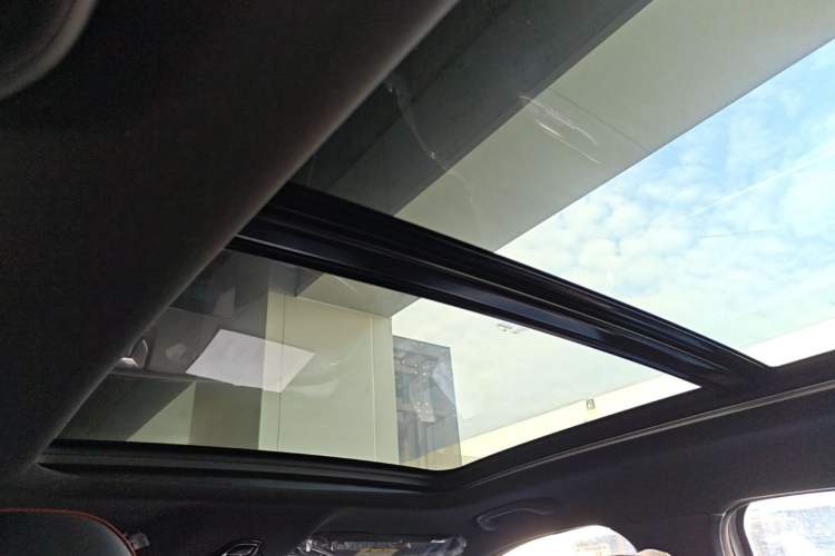 Used BAIC Rubik 2023 1.5T DCT Golden Edition Headliner