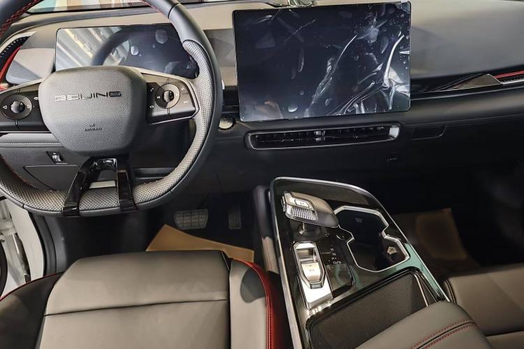 Used BAIC Rubik 2023 1.5T DCT Golden Edition Interior 1