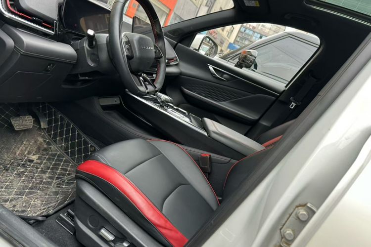 Used BAIC Rubik 2023 1.5T DCT Golden Edition Interior 3
