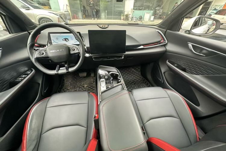 Used BAIC Rubik 2023 1.5T DCT Golden Edition Interior 4