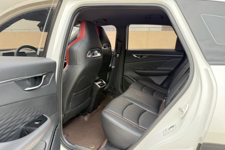 Used BAIC Rubik 2023 1.5T DCT Youth Edition Interior 6