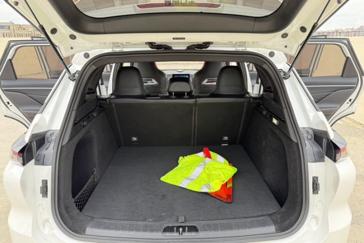 Used BAIC Rubik 2023 1.5T DCT Youth Edition Interior 8