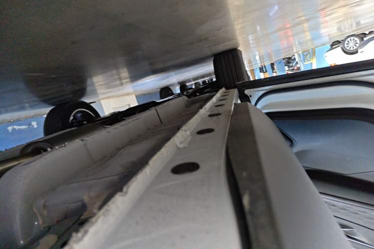 Used BAIC Rubik 2023 1.5T DCT Golden Edition Left Side Sill
