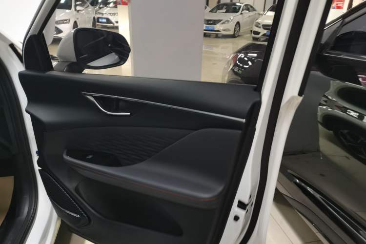 Used BAIC Rubik 2023 1.5T DCT Youth Edition Right Front Door Interior
