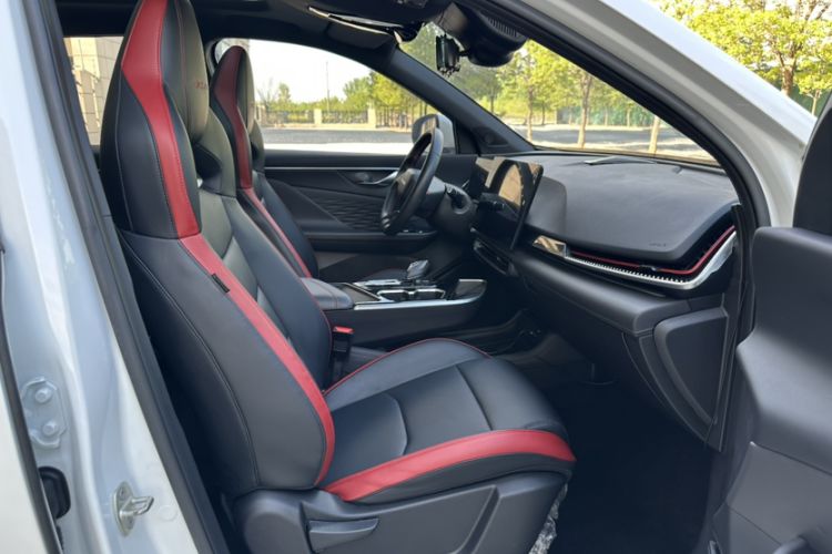 Used BAIC Rubik 2023 1.5T DCT Golden Edition Right Front Seat