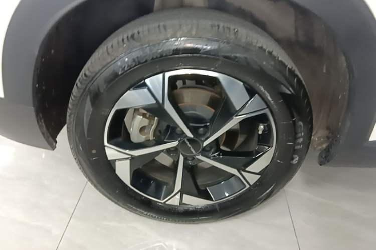 Used BAIC Rubik 2023 1.5T DCT Youth Edition Right Rear Wheel Hub