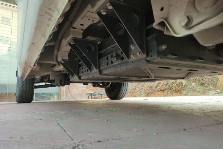 Used BAIC Ruixiang Boteng V2 EV 2022 Enclosed Van Standard Type Henan Lithium Battery Chassis Rear Left