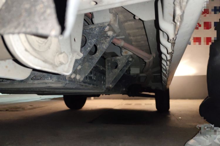 Used BAIC Ruixiang Boteng V2 EV 2022 Enclosed Van Standard Type Henan Lithium Battery Chassis Rear Right