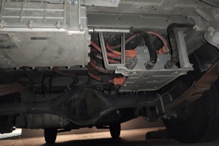Used BAIC Ruixiang Boteng V2 EV 2022 Enclosed Van Standard Type Henan Lithium Battery Chassis Rear