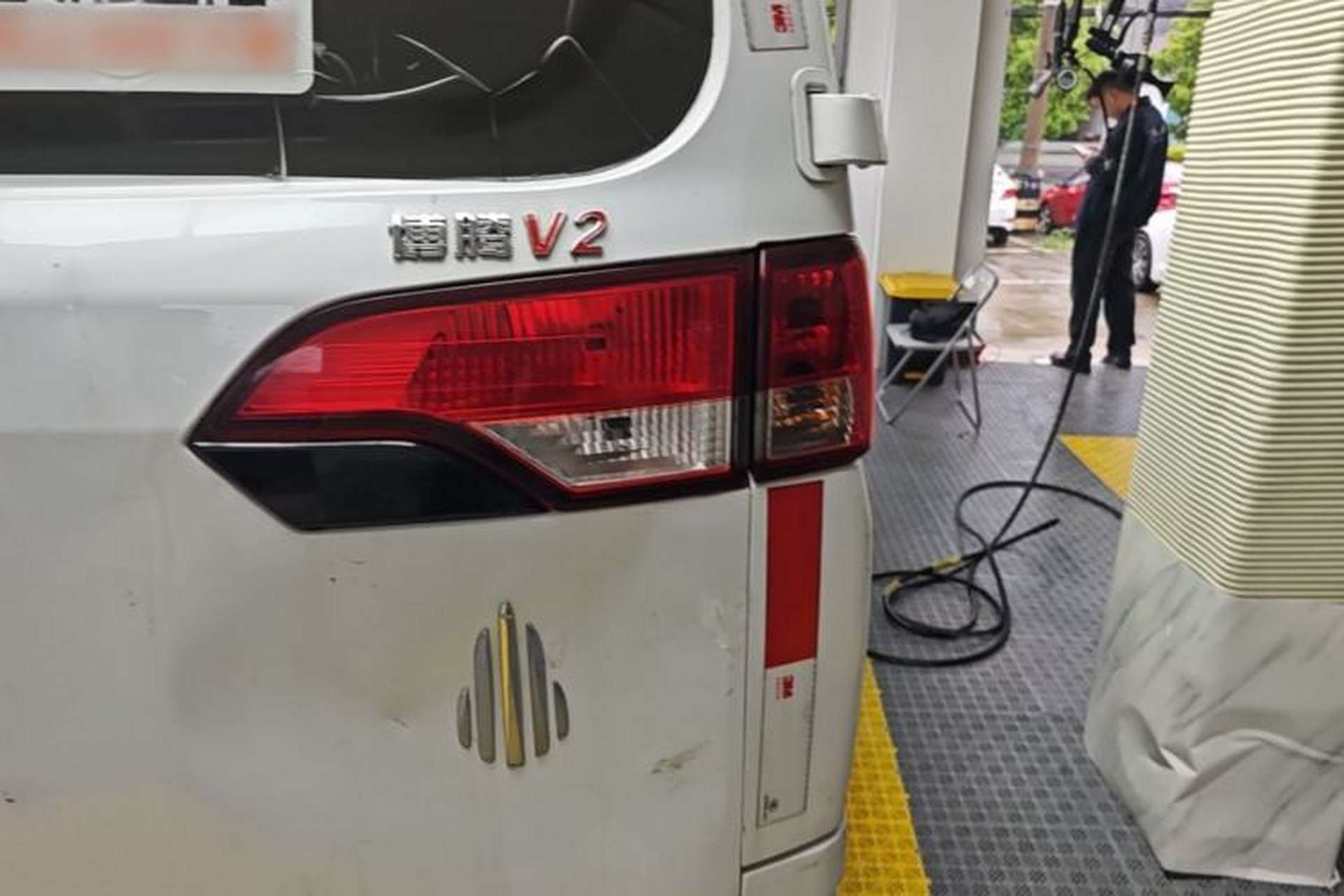 Used BAIC Ruixiang Boteng V2 EV 2022 Enclosed Van Standard Type Henan Lithium Battery Exterior 3