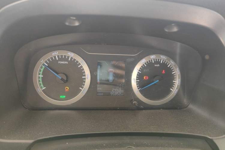 Used BAIC Ruixiang Boteng V2 EV 2022 Enclosed Van Standard Type Henan Lithium Battery Instrument Cluster