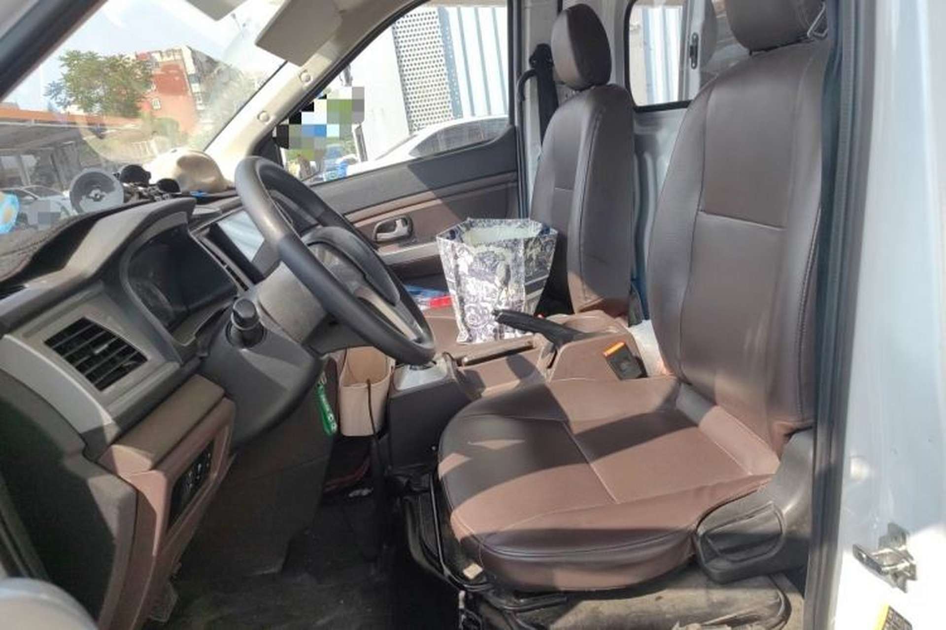 Used BAIC Ruixiang Boteng V2 EV 2022 Enclosed Van Standard Type Henan Lithium Battery Left Front Seat