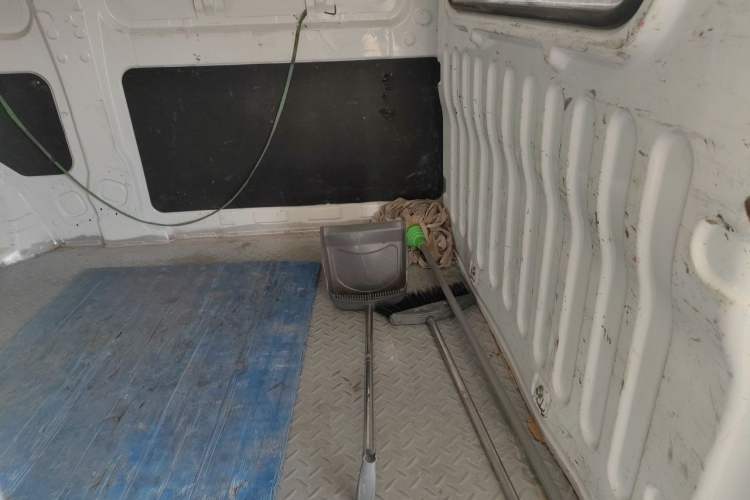 Used BAIC Ruixiang Boteng V2 EV 2022 Enclosed Van Standard Type Henan Lithium Battery Left Rear Seat