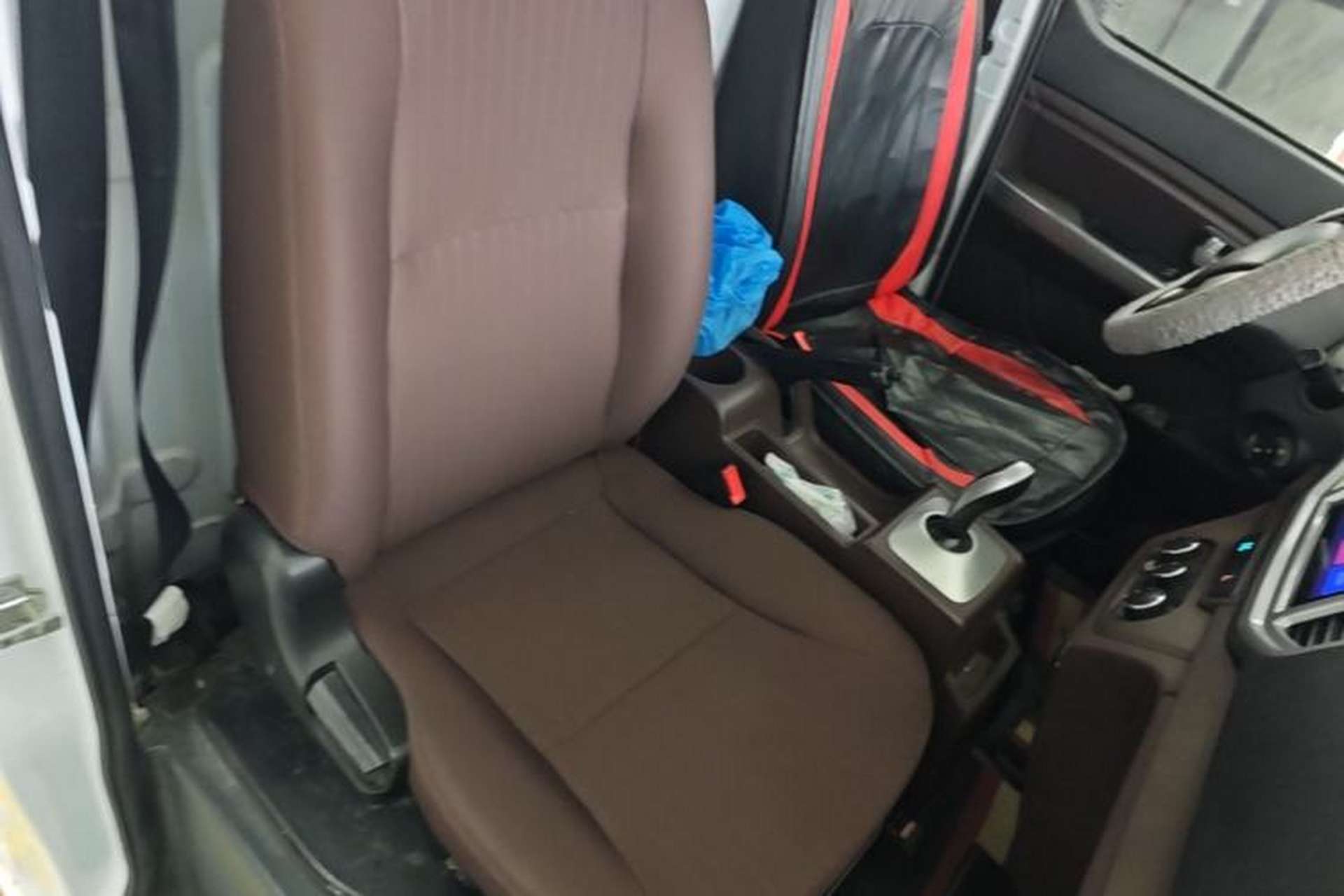 Used BAIC Ruixiang Boteng V2 EV 2022 Enclosed Van Standard Type Henan Lithium Battery Right Front Seat