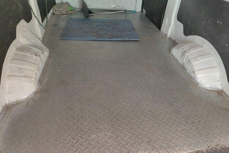 Used BAIC Ruixiang Boteng V2 EV 2022 Enclosed Van Standard Type Henan Lithium Battery Trunk