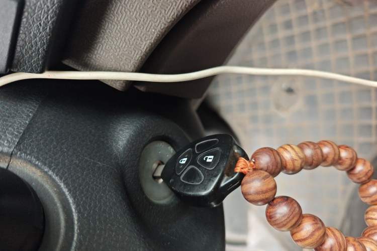 Used BAIC Ruixiang Boteng V2 EV 2022 Enclosed Van Standard Type Henan Lithium Battery Vehicle Key
