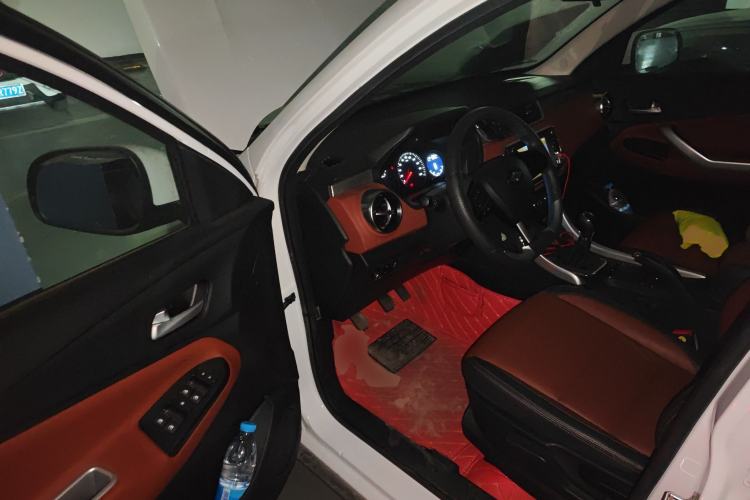 Used BAIC Ruixiang X3 2022 1.5L Manual Luxury Version 7 Seats Driver Seat