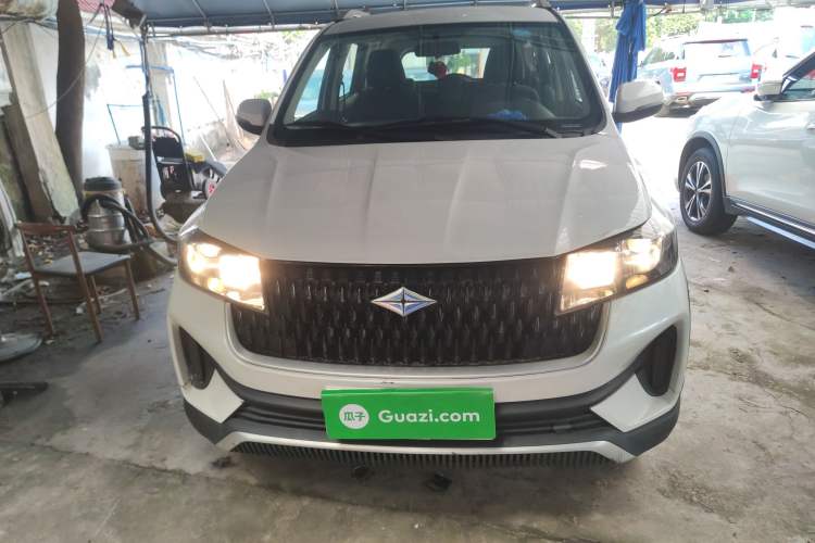 Used BAIC Ruixiang X3 2022 1.5L Manual Base Version 5 Seats Front