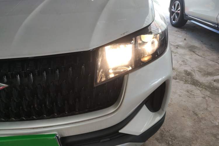 Used BAIC Ruixiang X3 2022 1.5L Manual Base Version 5 Seats Left Front Headlight