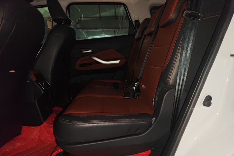 Used BAIC Ruixiang X3 2022 1.5L Manual Luxury Version 7 Seats Left Rear Seat